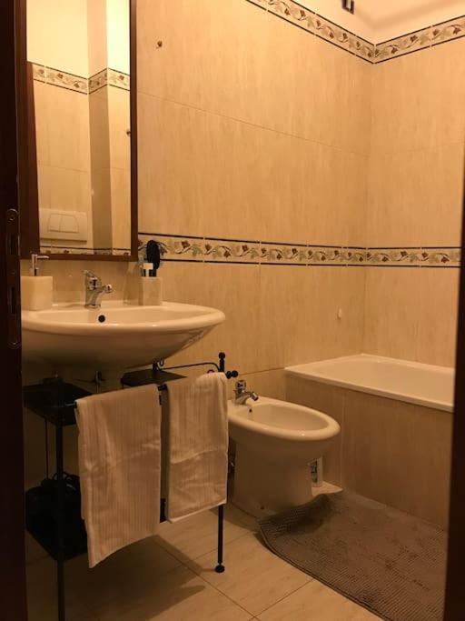 Apartment With Private Parking - Roma Est. Lunghezza Exterior foto